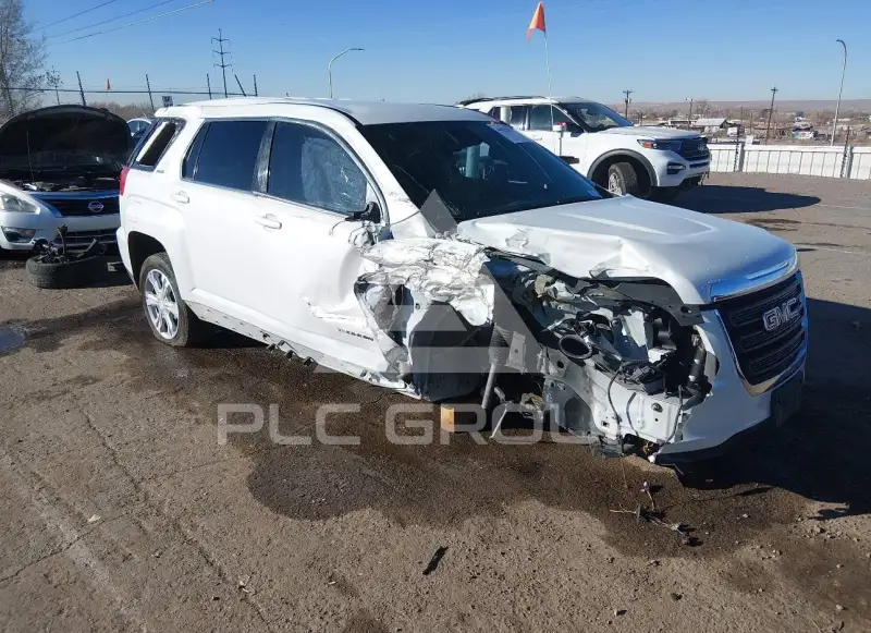 2017 GMC TERRAIN photo