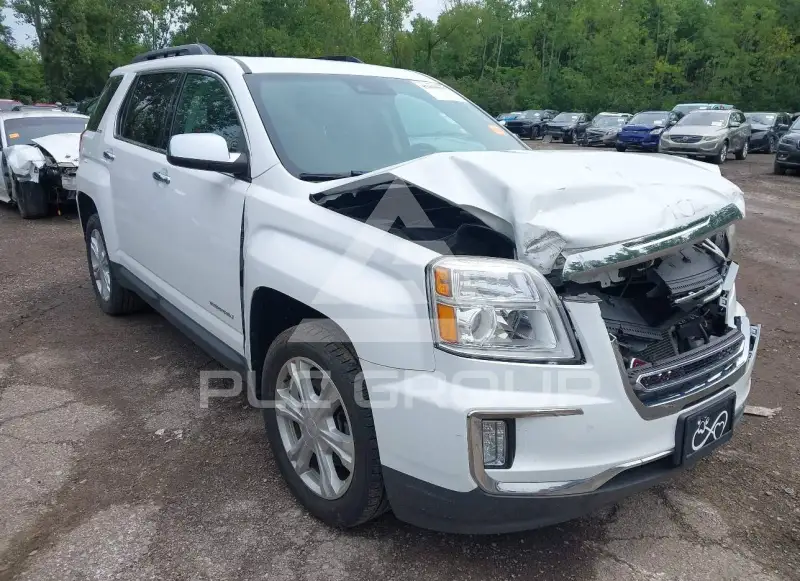 2017 GMC TERRAIN photo
