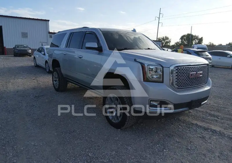 2017 GMC YUKON фото