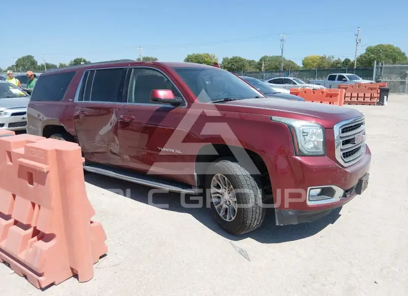 2017 GMC YUKON photo