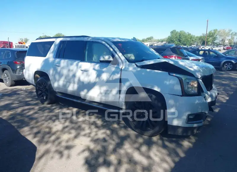 2017 GMC YUKON photo