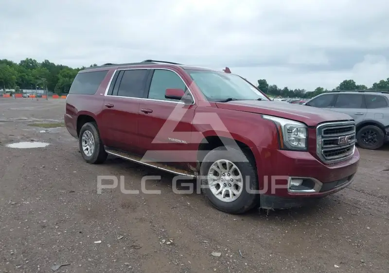 2017 GMC YUKON фото