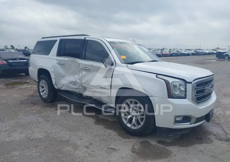2017 GMC YUKON photo