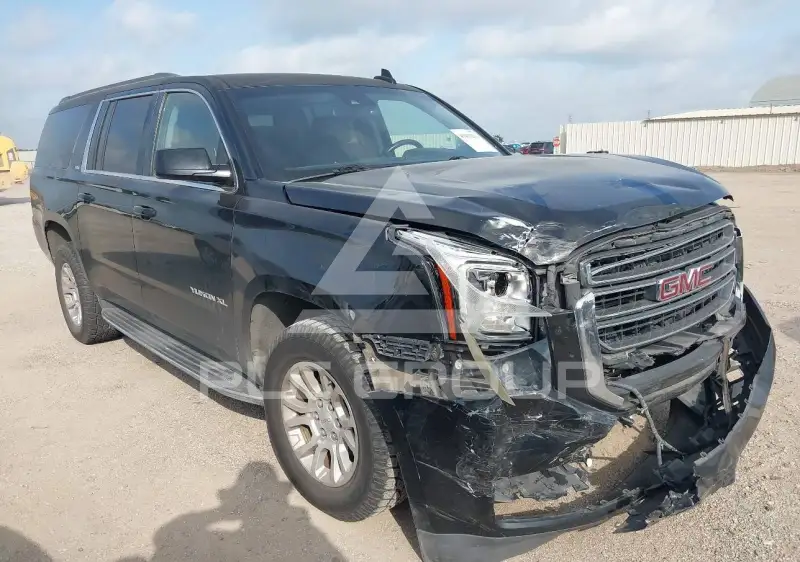 2017 GMC YUKON фото