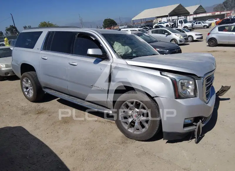2017 GMC YUKON фото