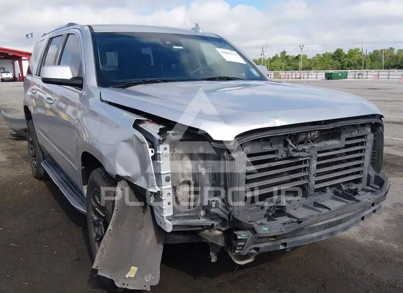 2017 GMC YUKON фото