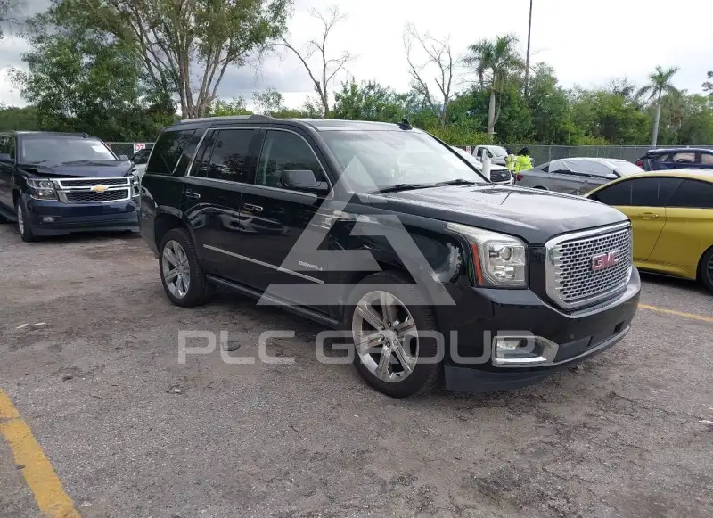 2017 GMC YUKON фото