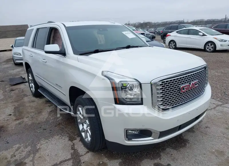2017 GMC YUKON фото