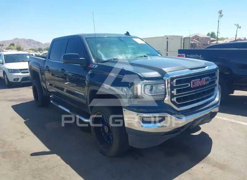 2017 GMC Sierra photo