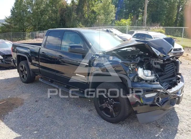 2017 GMC Sierra photo