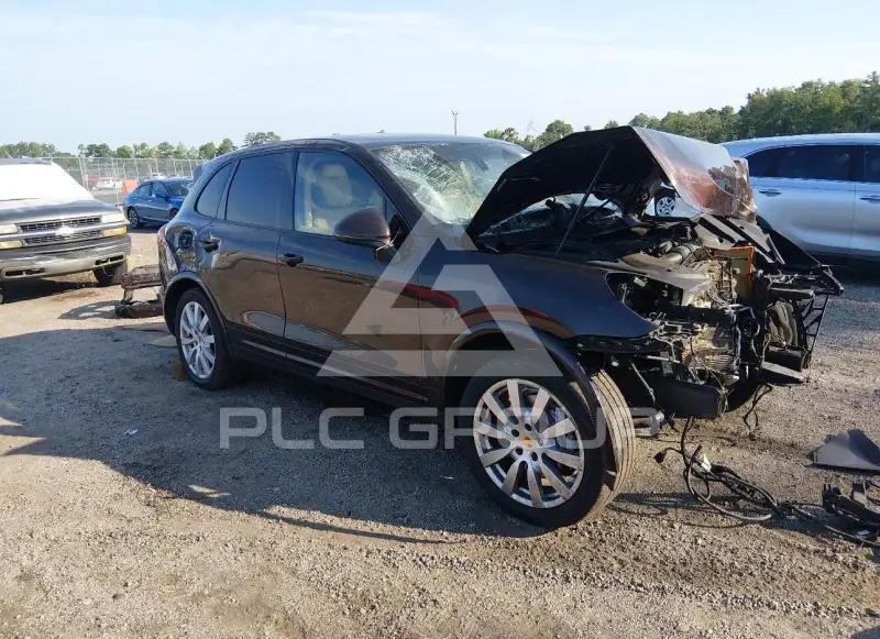2017 Porsche Cayenne photo