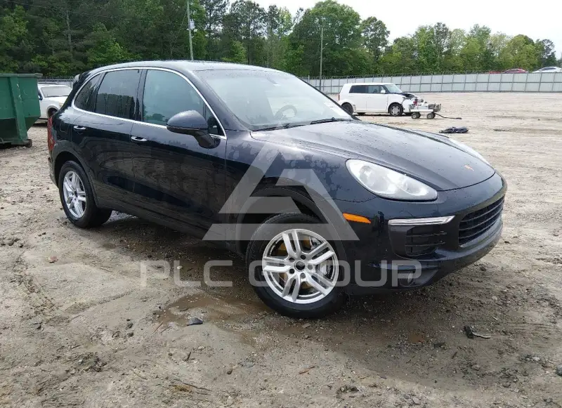 2017 Porsche Cayenne photo