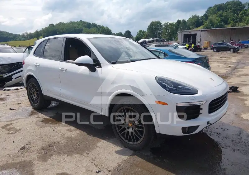 2017 Porsche Cayenne photo