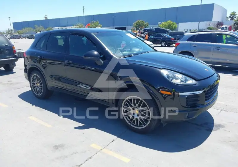 2017 Porsche Cayenne photo