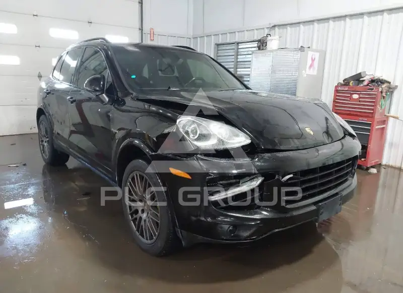2017 Porsche CAYENNE фото