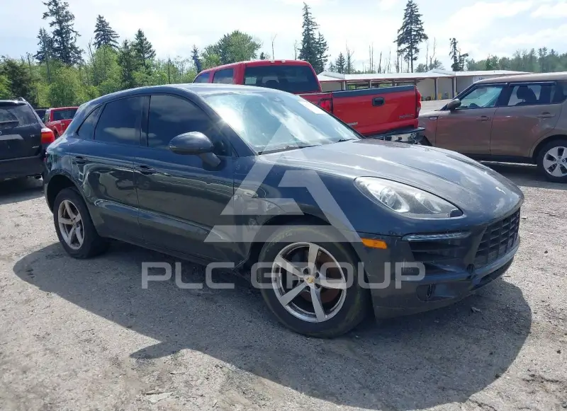 2017 Porsche MACAN photo