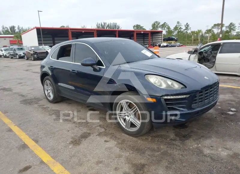 2017 Porsche MACAN photo