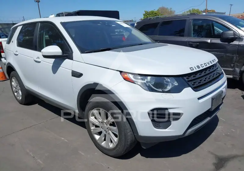 2017 Land Rover Discovery photo