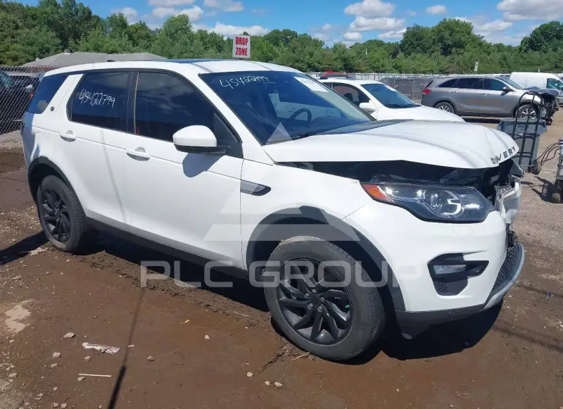 2017 Land Rover Discovery photo