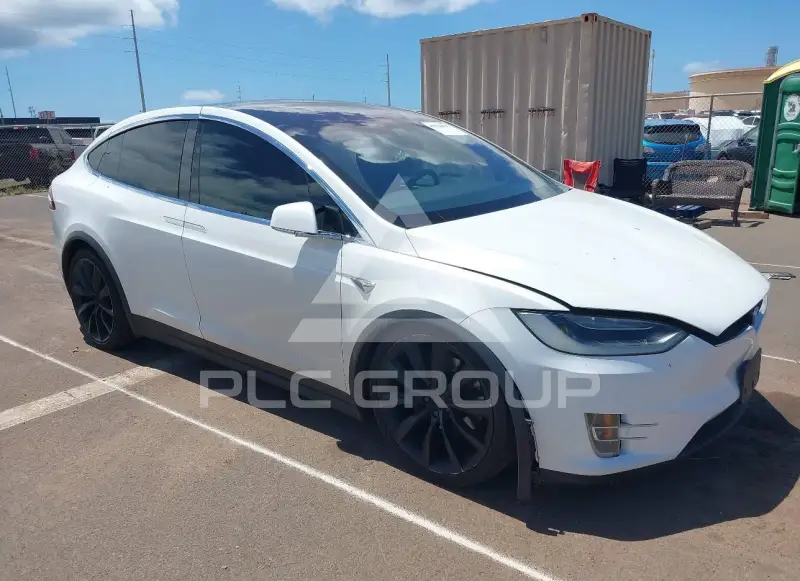 2017 Tesla Model X фото