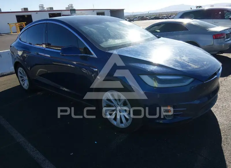 2017 Tesla Model X photo