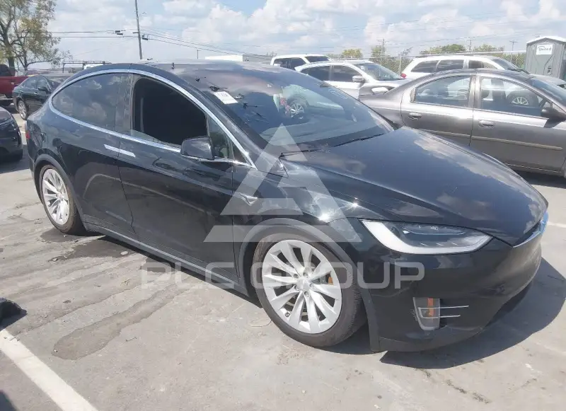 2017 Tesla Model X photo