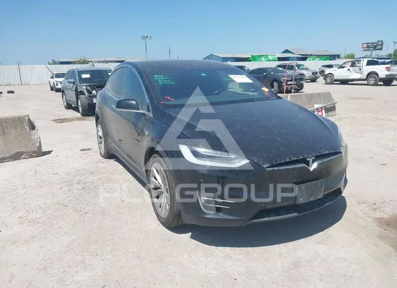 2017 Tesla Model X photo