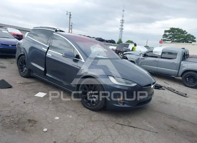 2017 Tesla Model X фото