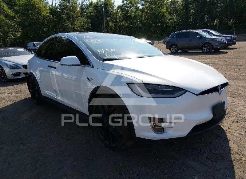 2017 Tesla Model X фото