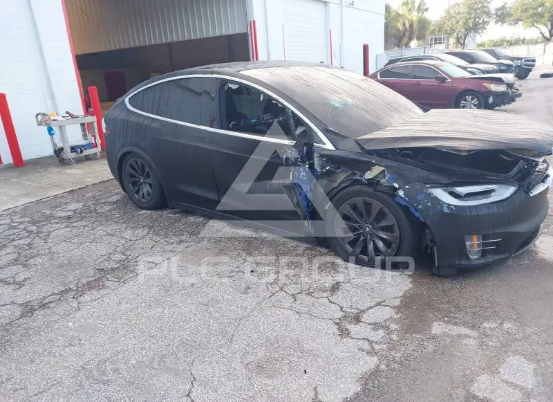 2017 Tesla Model X photo