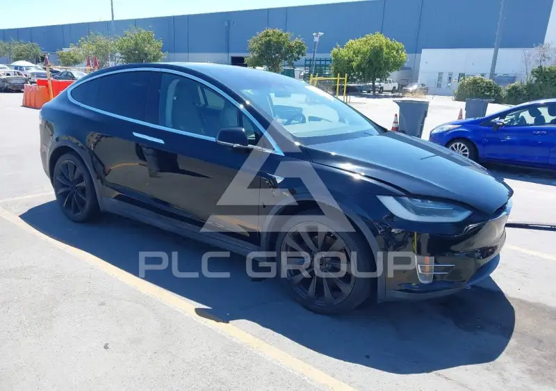 2017 Tesla Model X фото