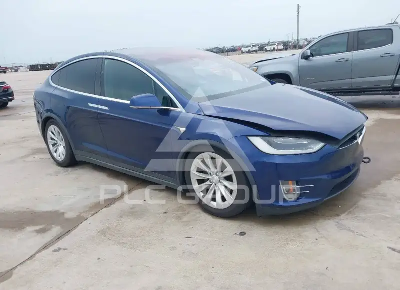 2017 Tesla Model X фото