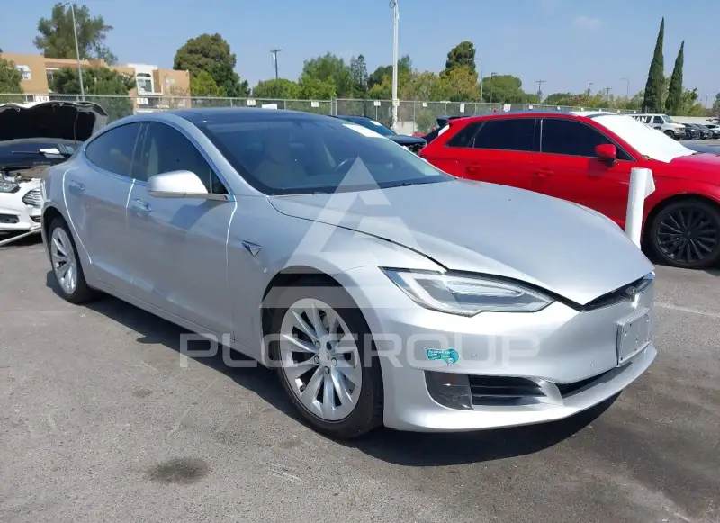 2017 Tesla Model S фото