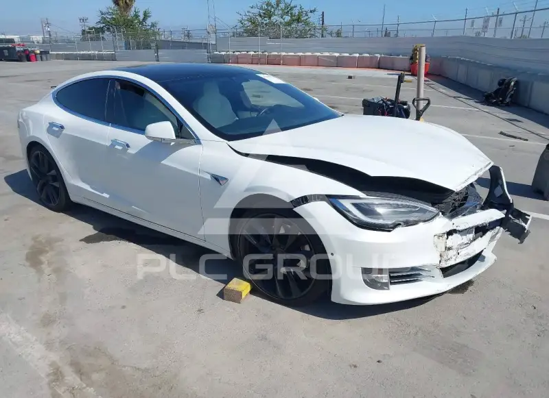 2017 Tesla Model S фото
