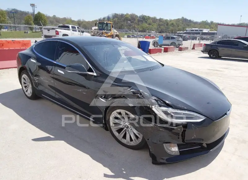 2017 Tesla Model S фото