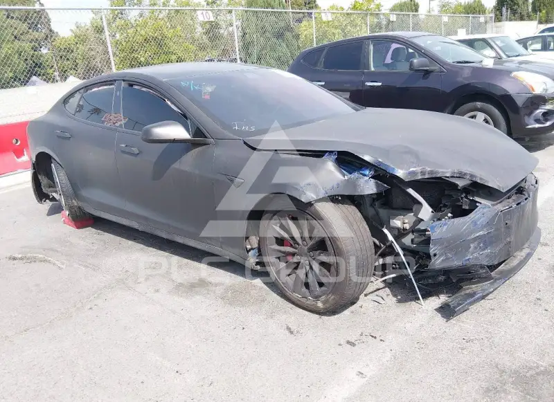 2017 Tesla Model S фото