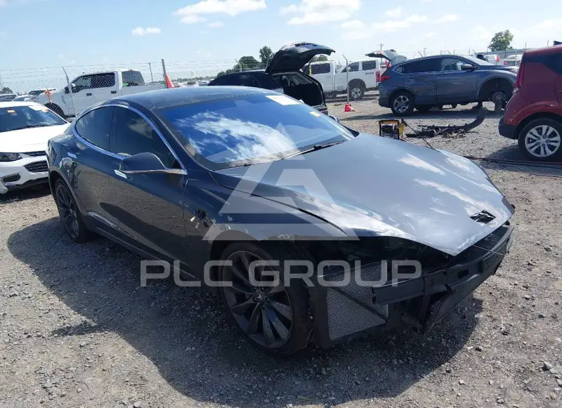2017 Tesla Model S фото