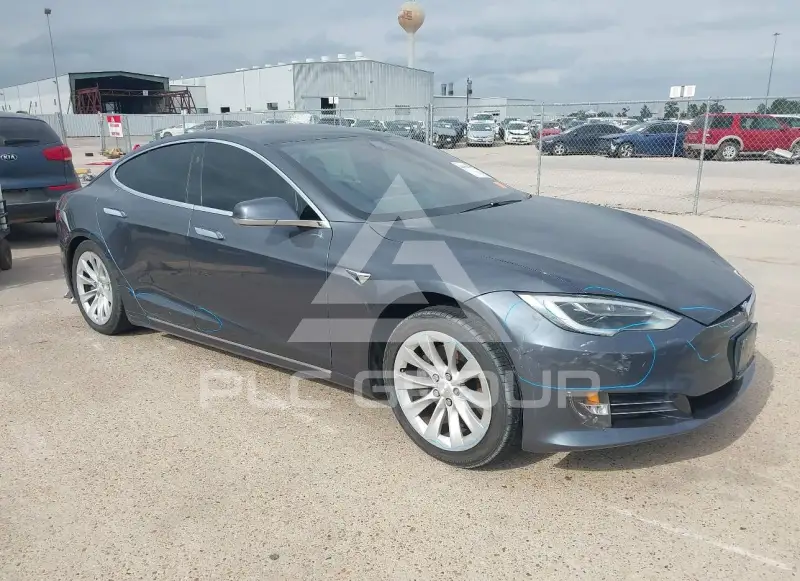 2017 Tesla Model S photo