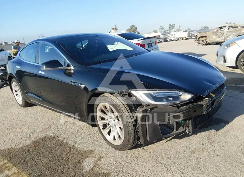 2017 Tesla Model S фото