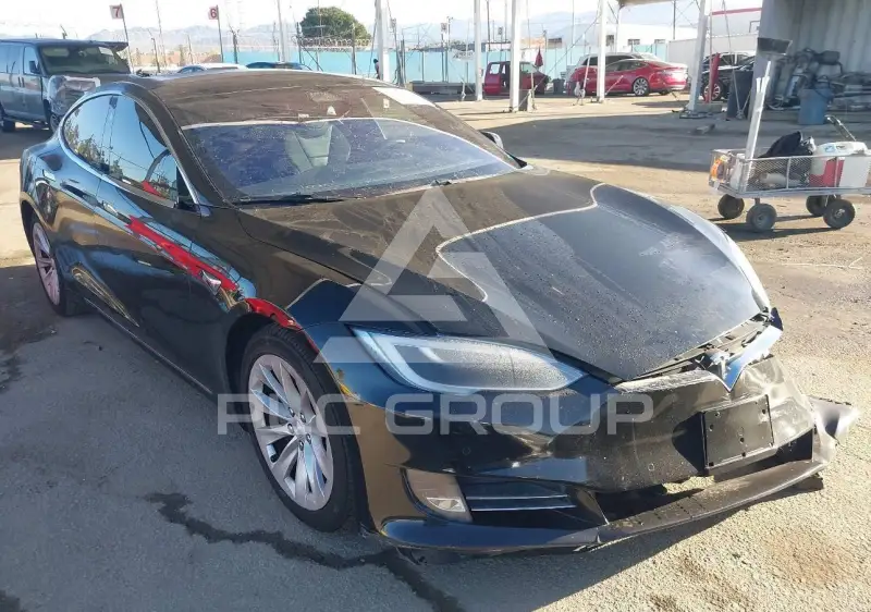2017 Tesla Model S фото