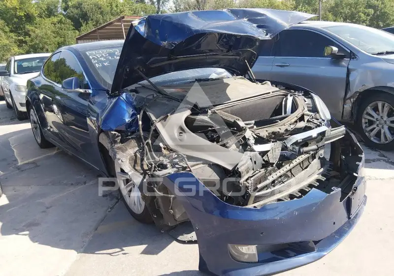 2017 Tesla Model S фото