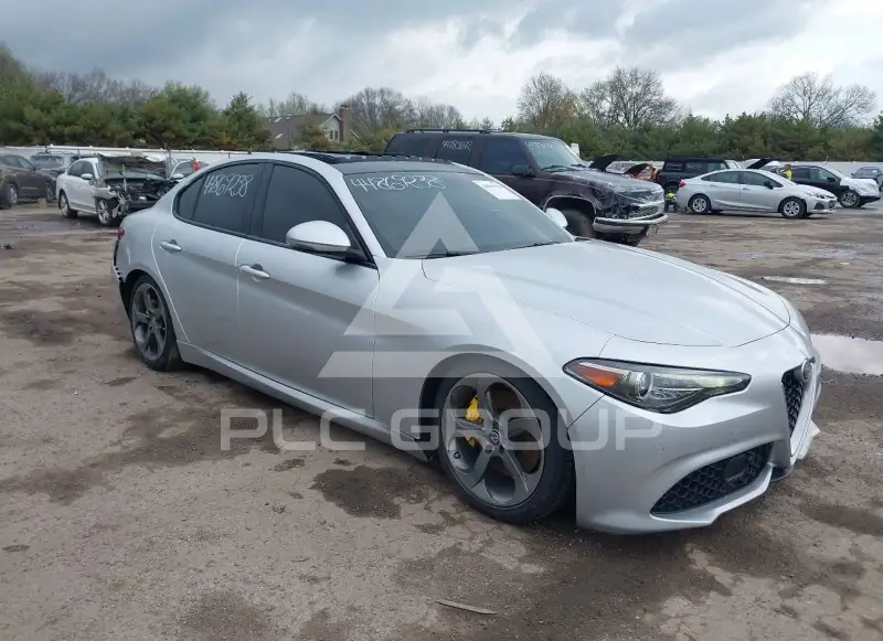 2017 Alfa Romeo Giulia фото