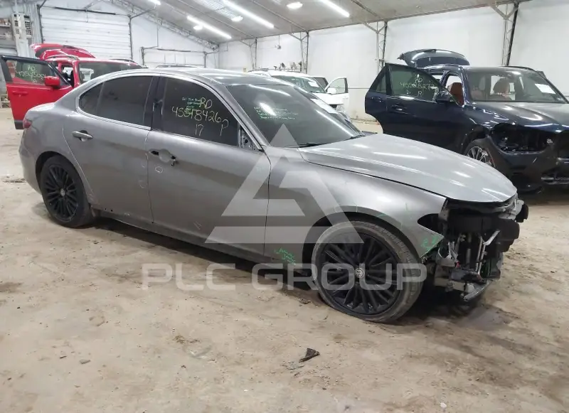 2017 Alfa Romeo Giulia photo