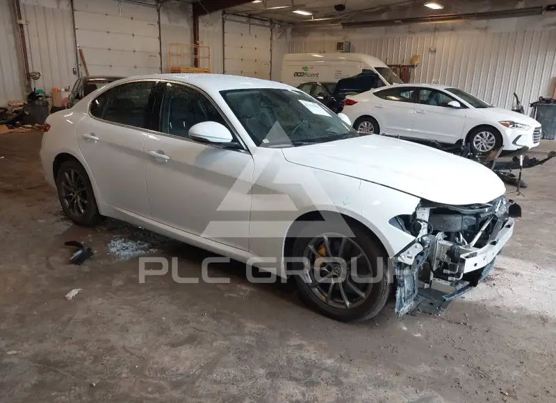 2017 Alfa Romeo Giulia фото