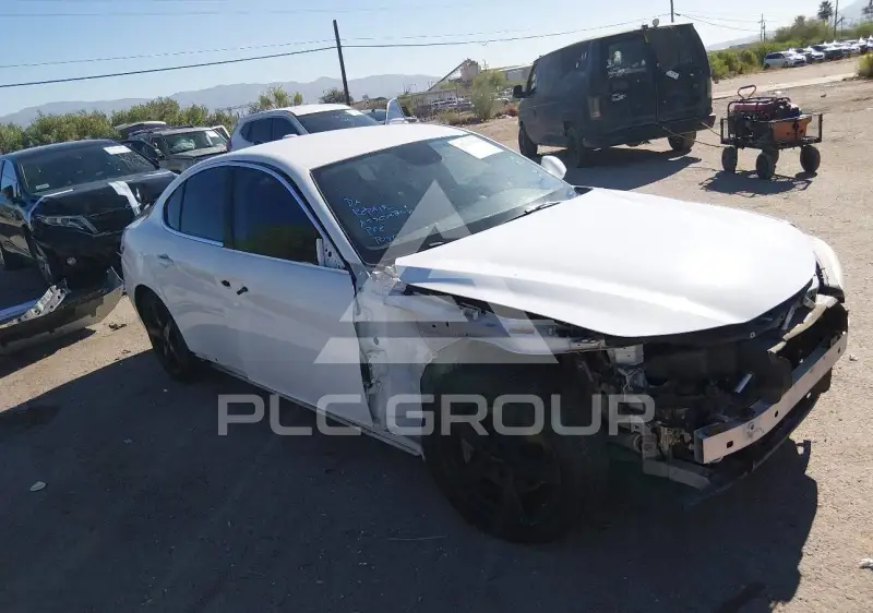 2017 Alfa Romeo Giulia фото