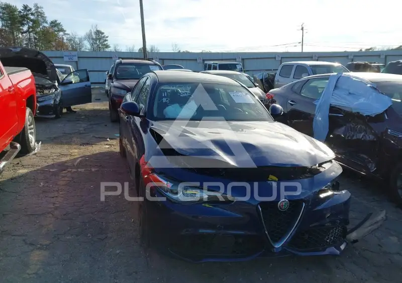 2017 Alfa Romeo Giulia photo