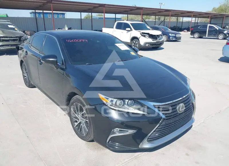 2017 Lexus ES350 photo
