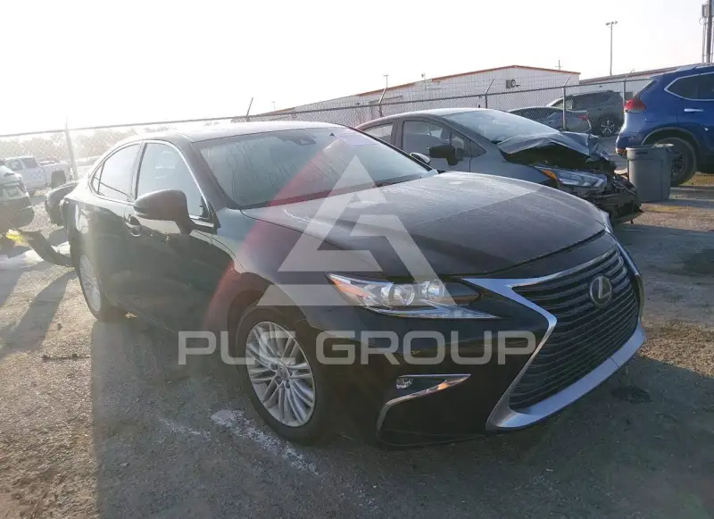 2017 Lexus ES350 photo