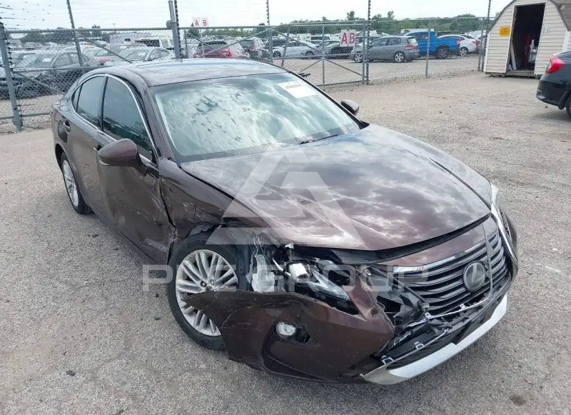 2017 Lexus ES350 photo