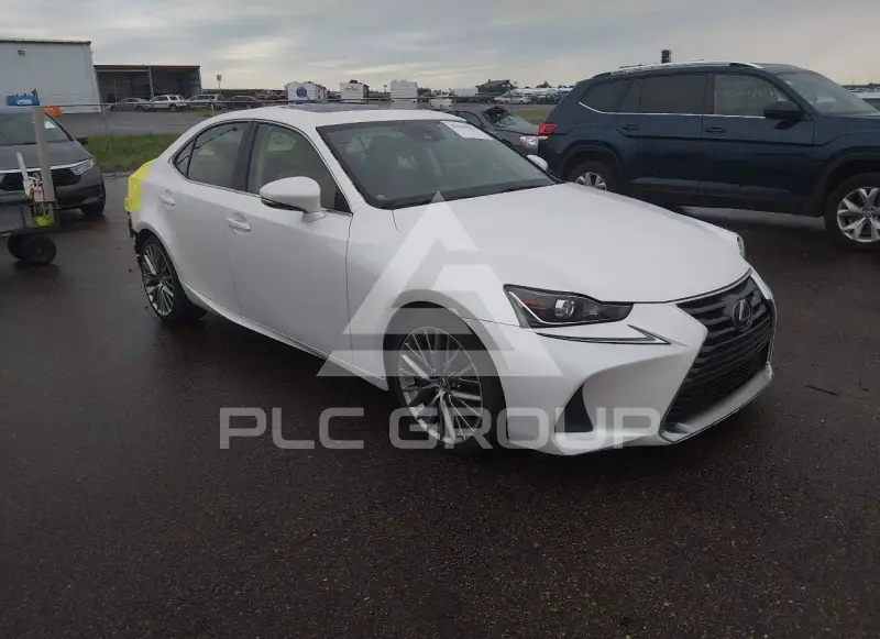 2017 Lexus IS300 photo